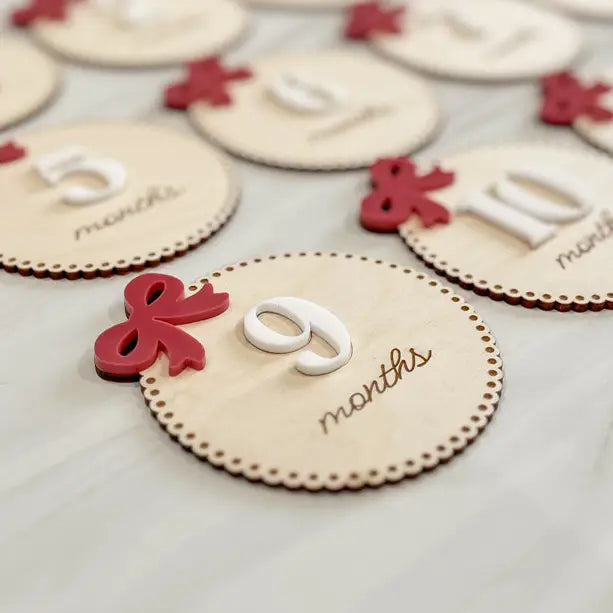 Raspberry Bow Wooden Monthly Milestone Discs