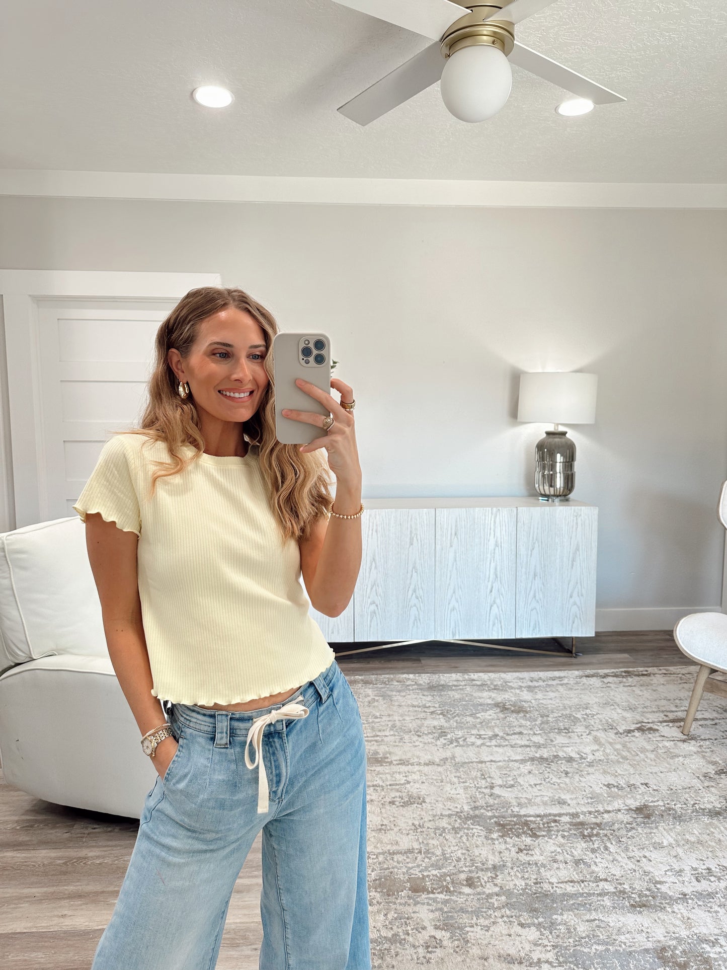 Hailie Ribbed Lettuce Hem Tee