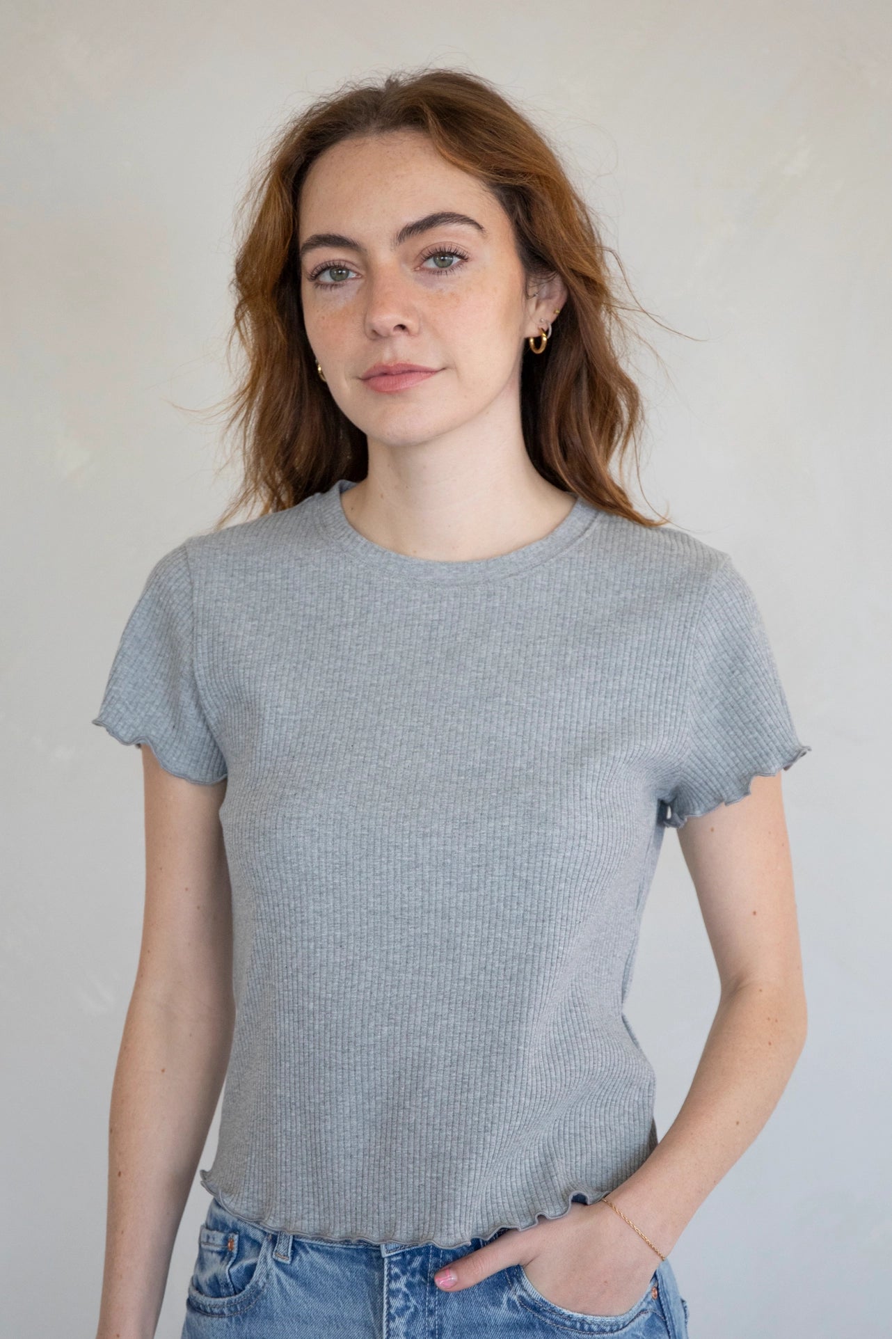 Hailie Ribbed Lettuce Hem Tee