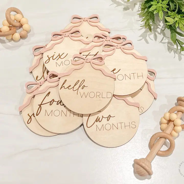Blush Bow Wooden Monthly Milestone Discs