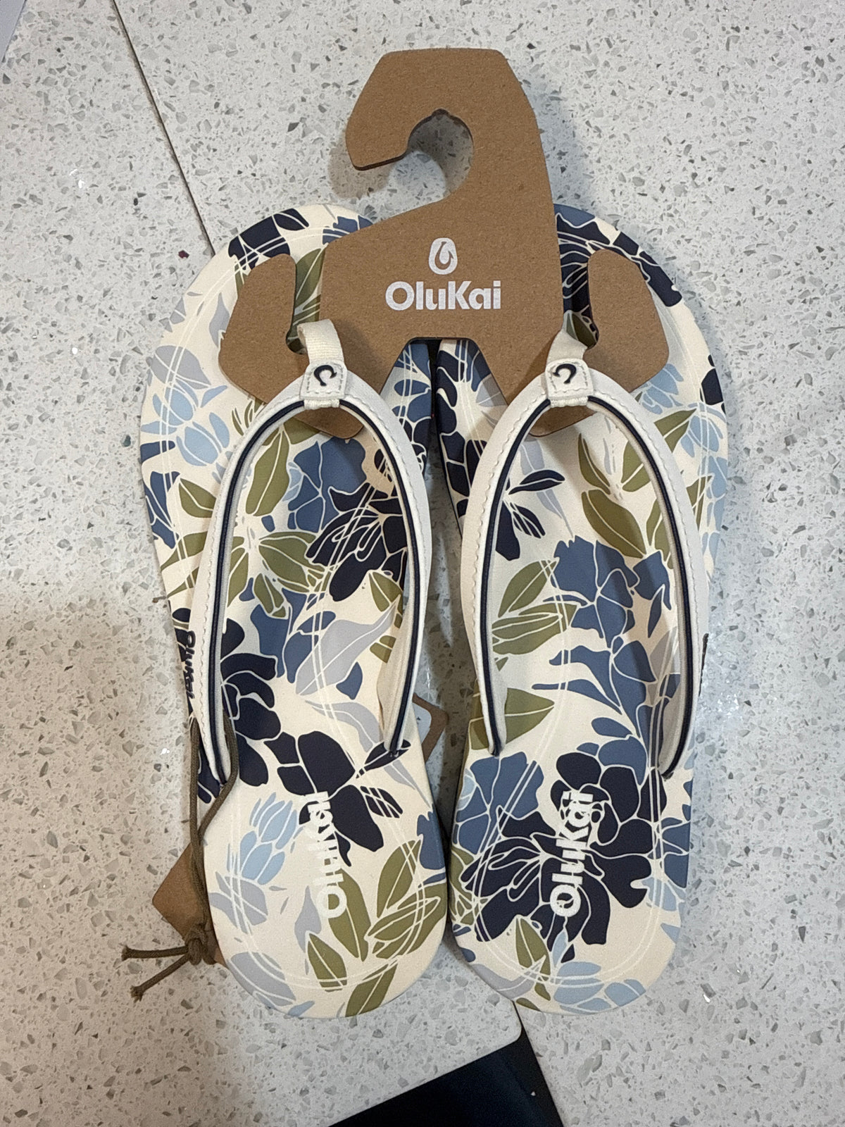 Uiki Sandals