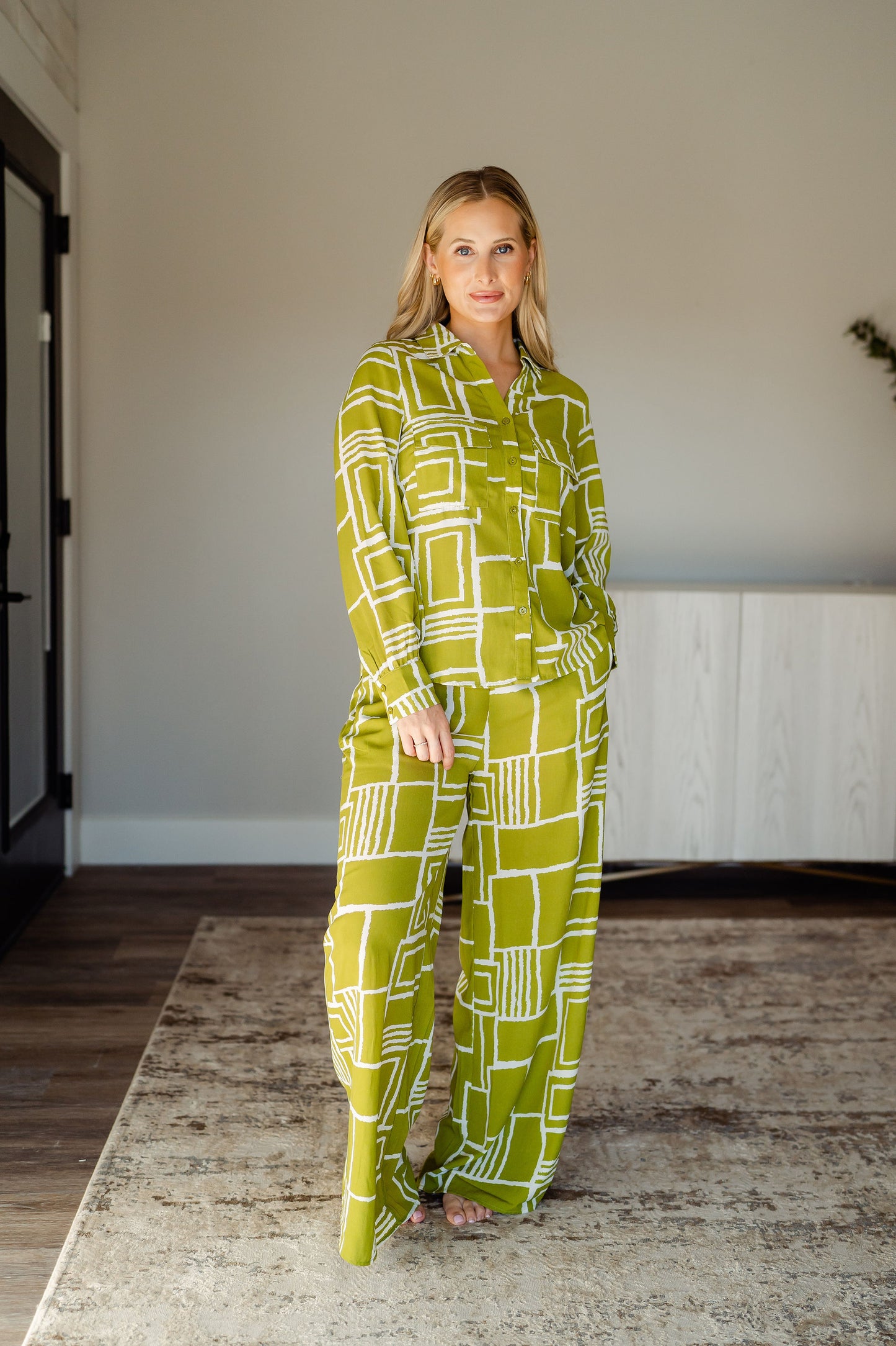 Abstract Button Down