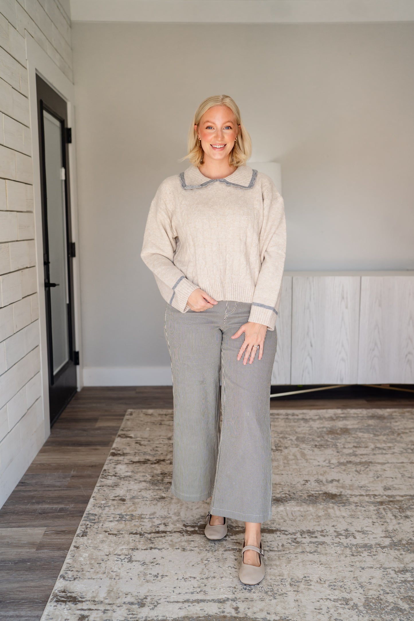 Contrast Collar Cable Knit Sweater