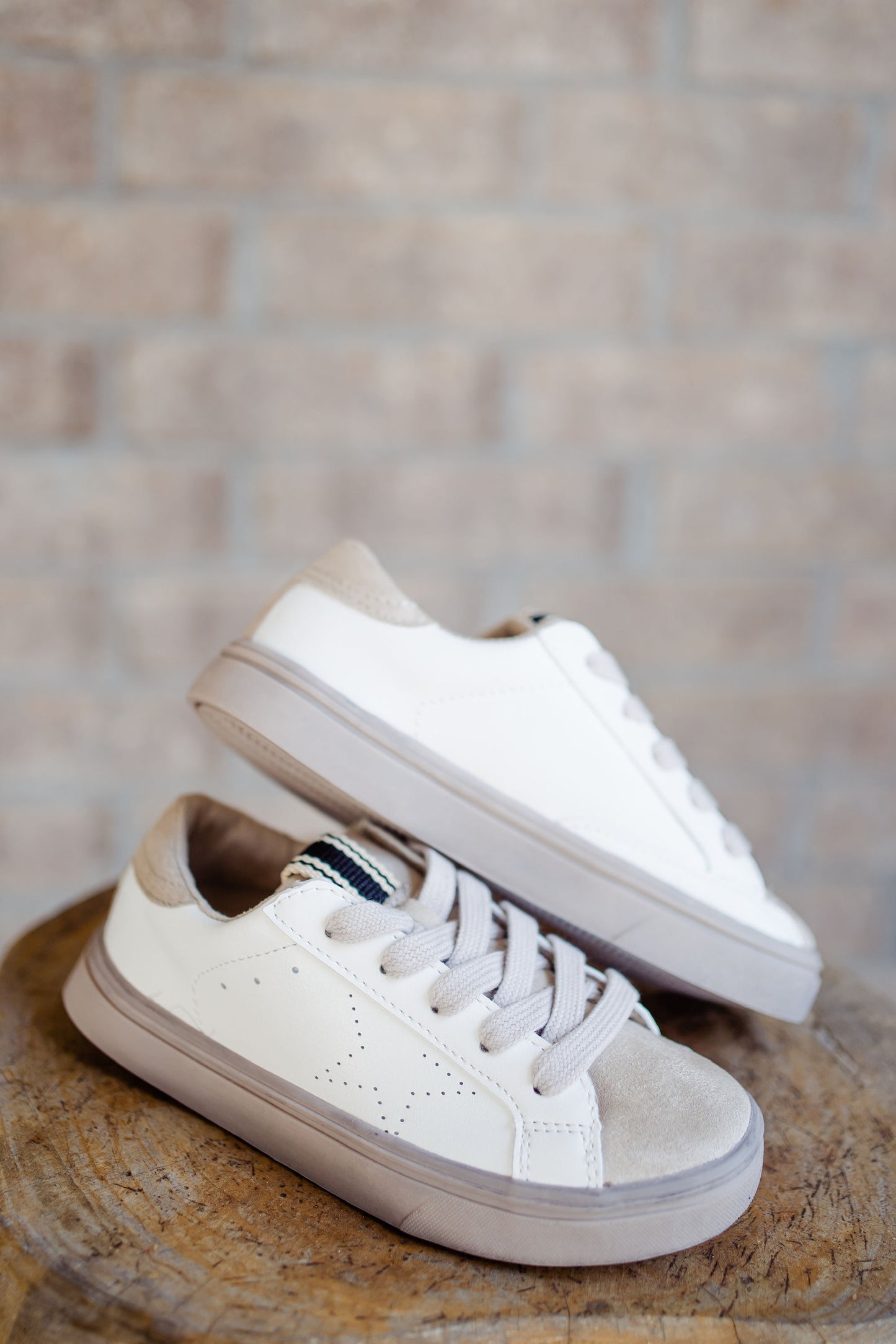 Mia Youth Sneaker