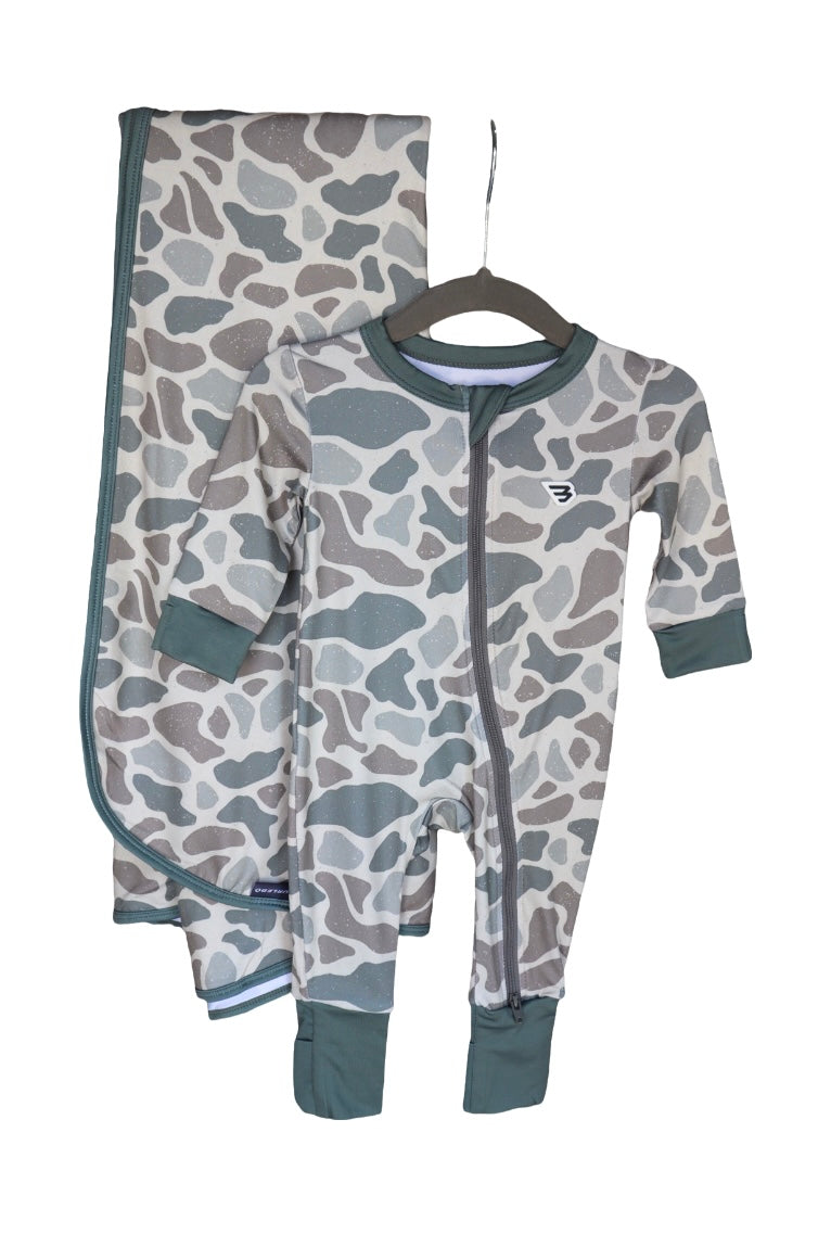 Baby Burlebo Classic Deer Camo Swaddle