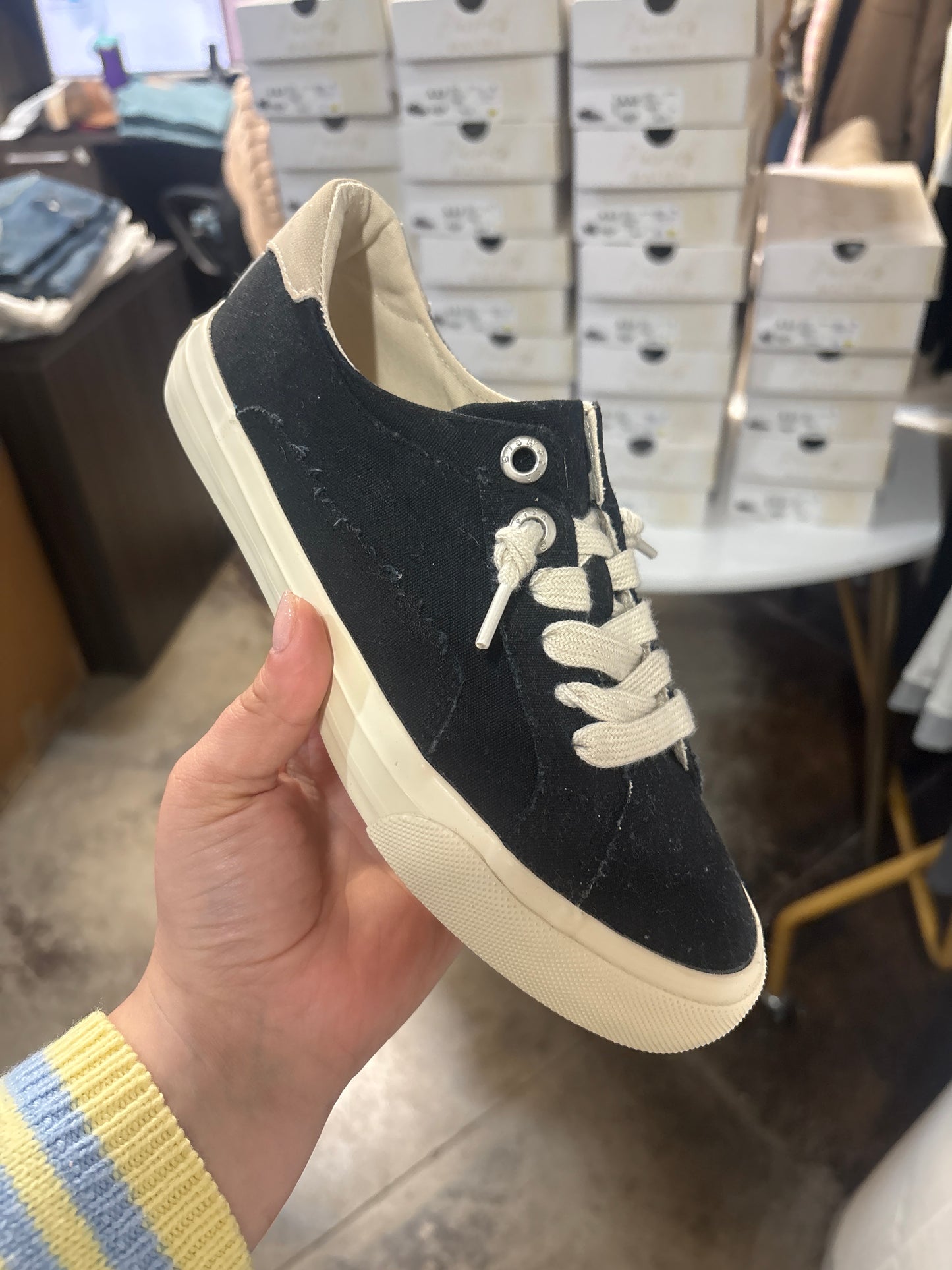 BLOWFISH SNEAKERS